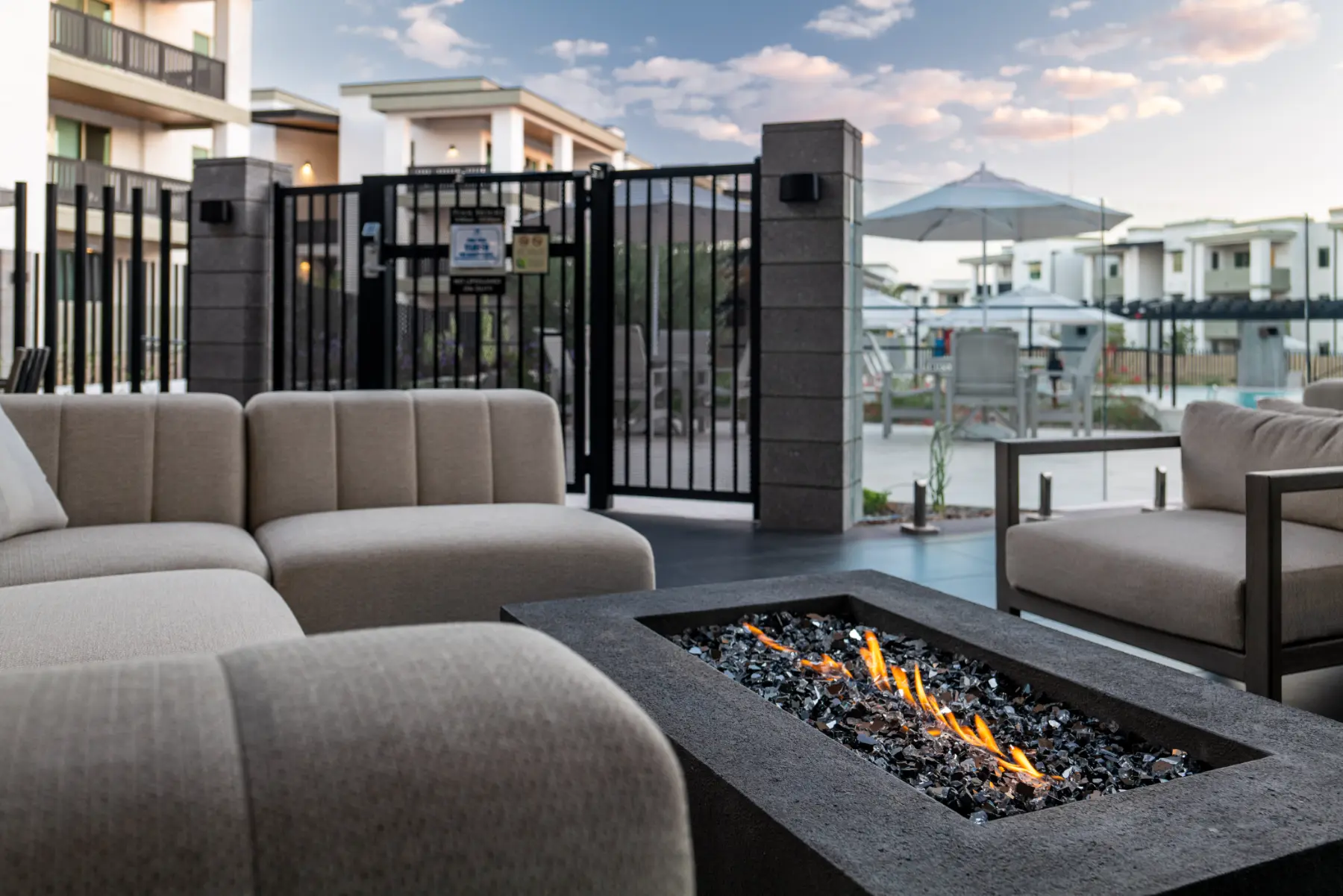 Encantada Twin Peaks firepit