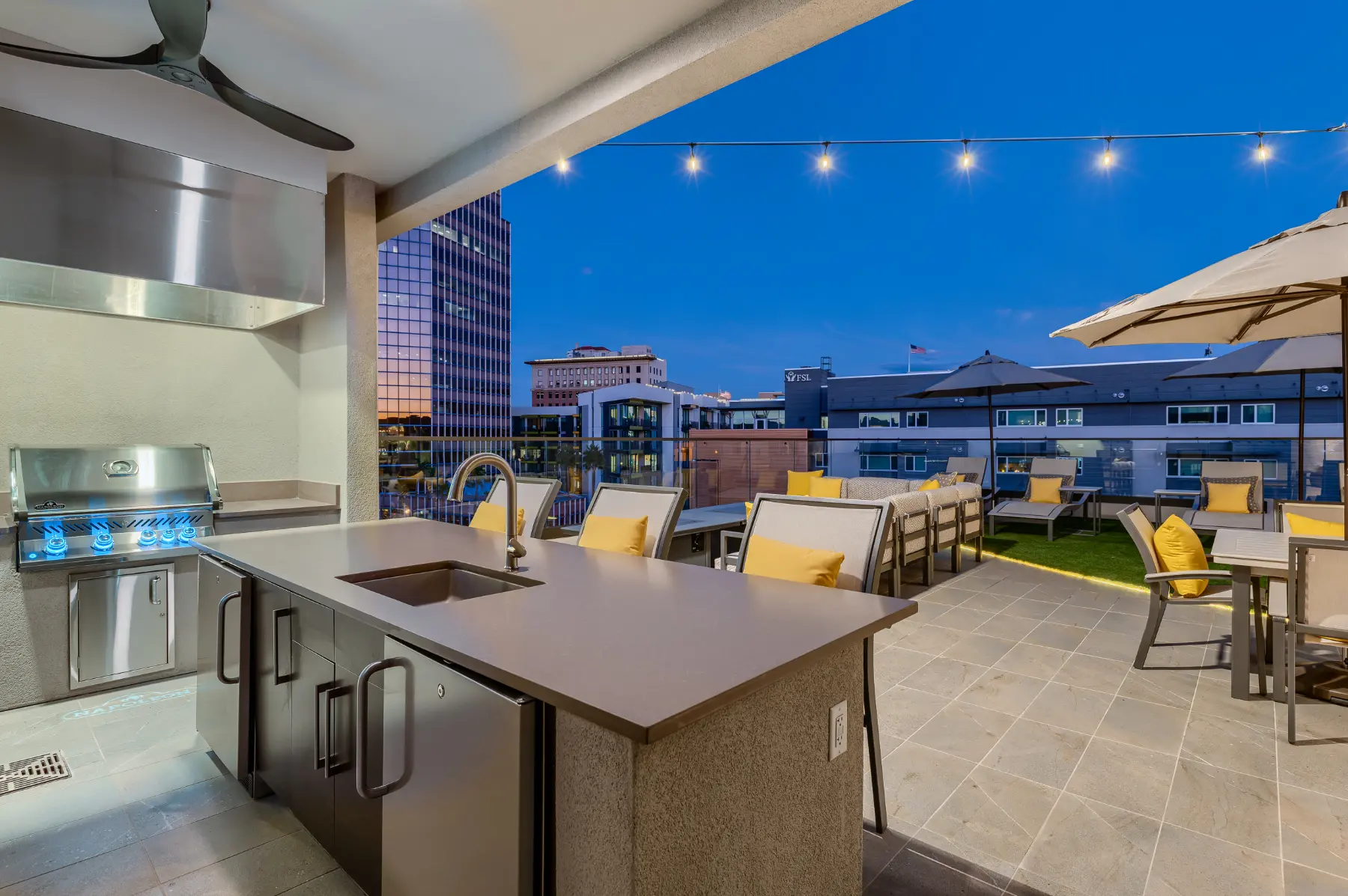 The Flin rooftop lounge