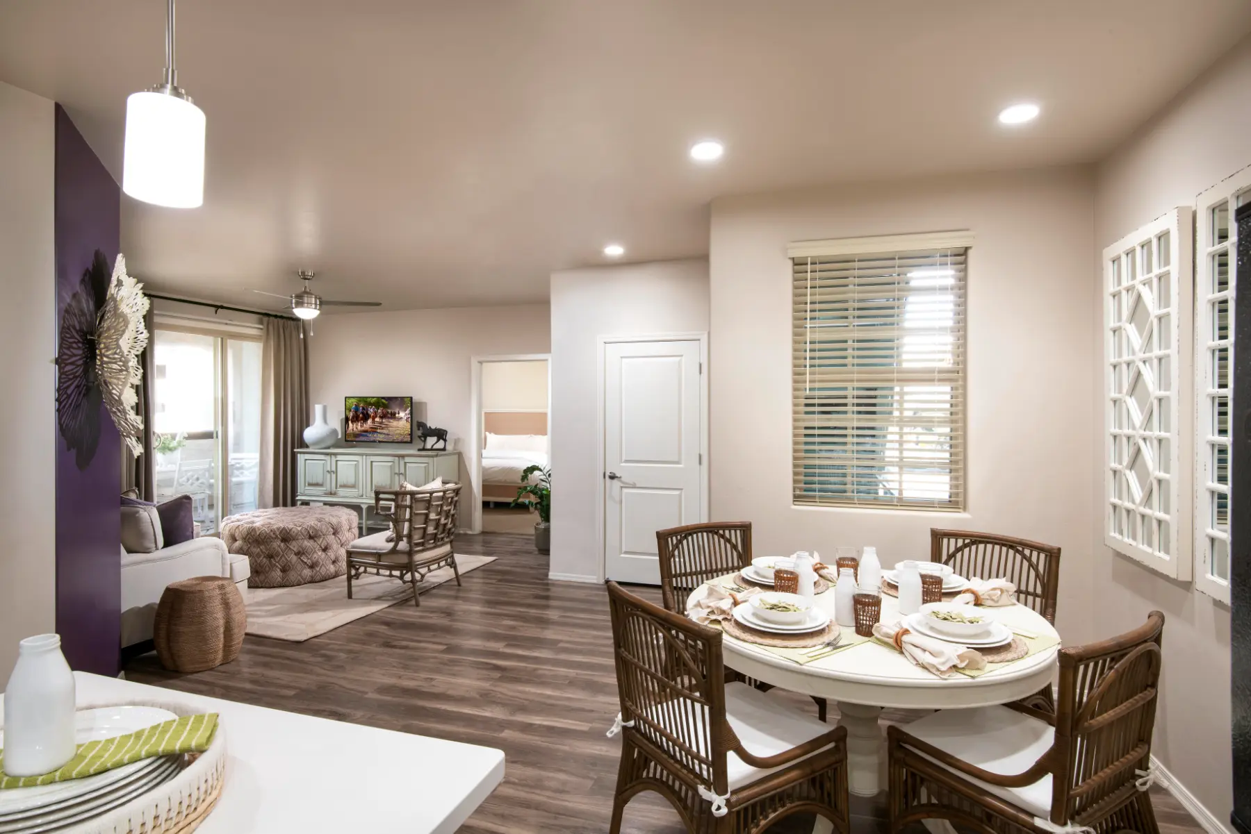 Encantada Continental Reserve 3B Dining room