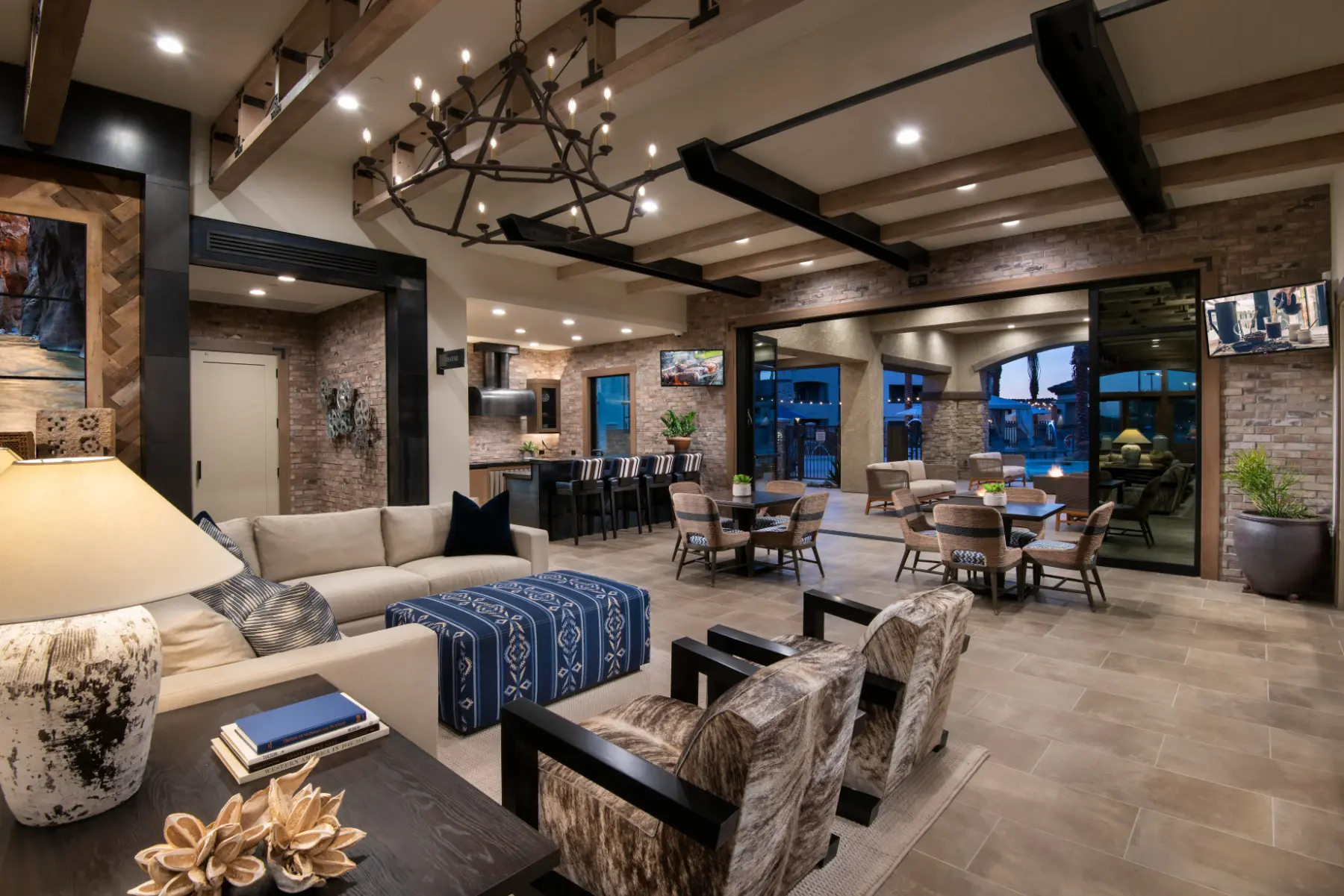 Encantada Continental Reserve Club Table Area and Kitchen
