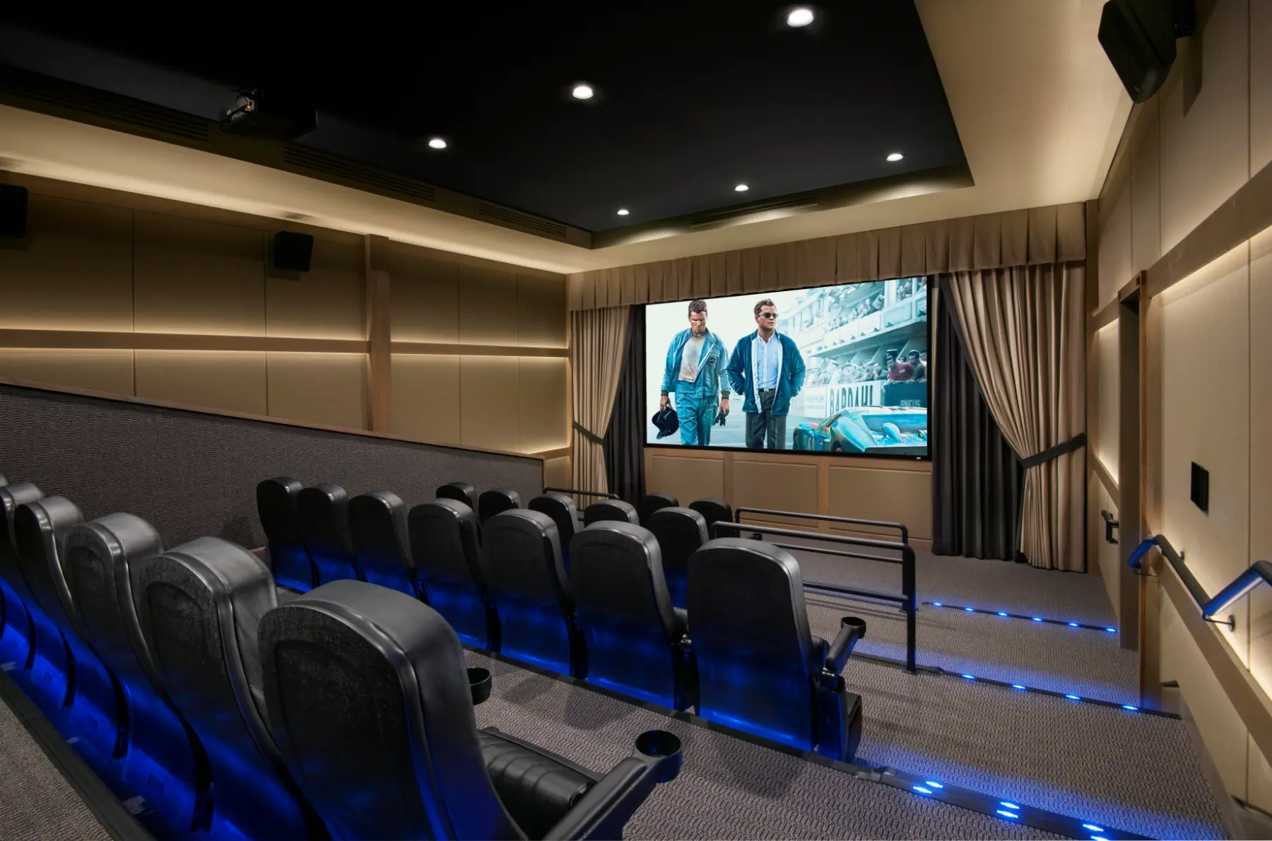Encantada Continental Reserve Theater