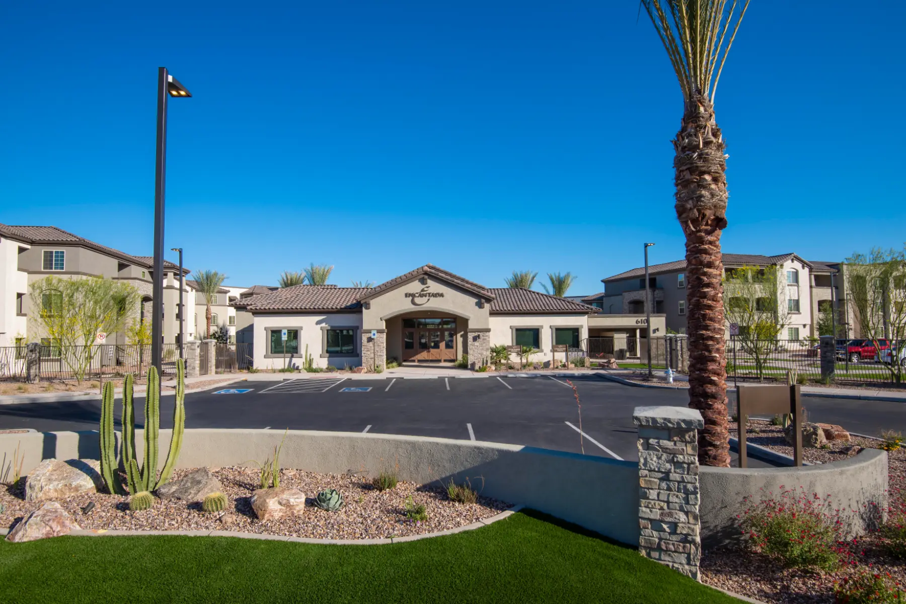 Encantada Continental Reserve exterior