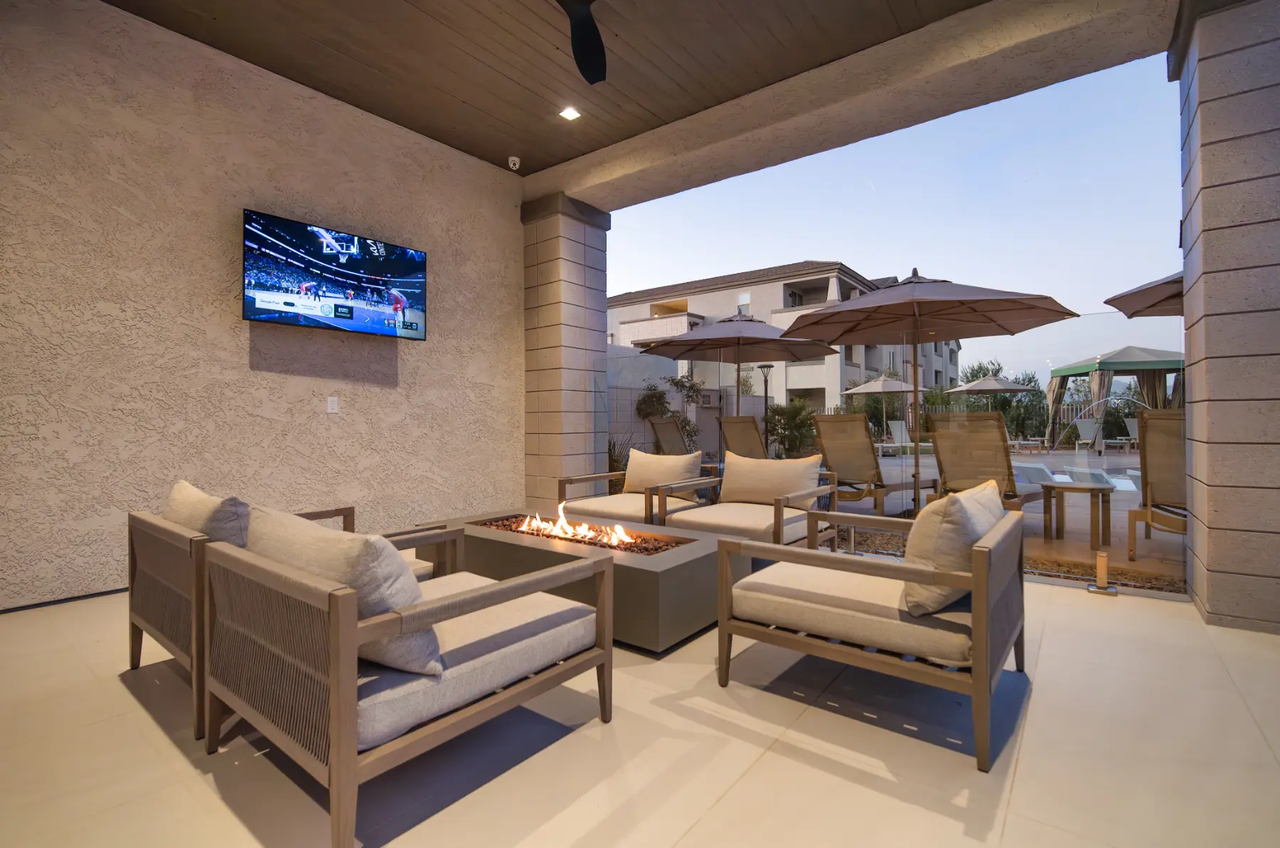 Encantada La Estancia pool area
