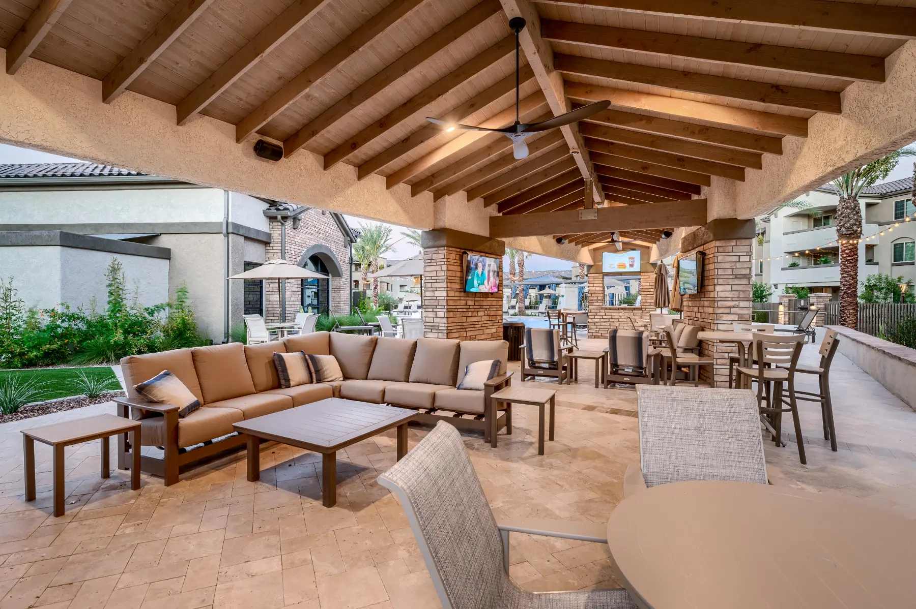 Encantada Rita Ranch covered patio