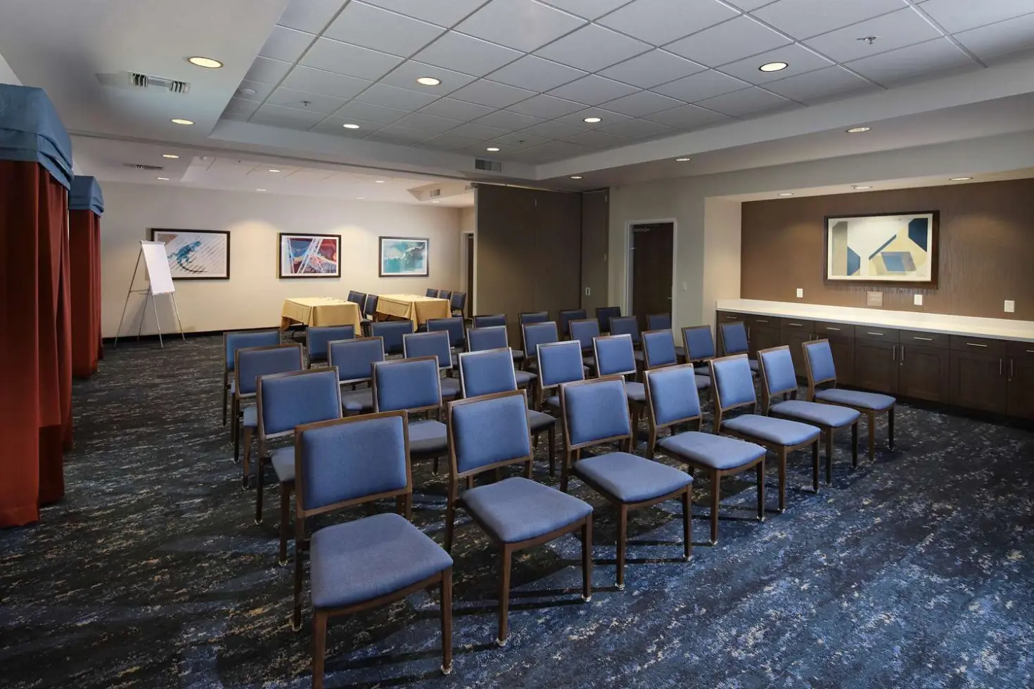 Hampton Inn and Suites Tucson ballroom